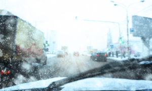 7 Quick Ways to Get Rid of a Foggy Windshield