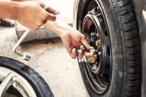 Step by step guide on how to change a flat tire
